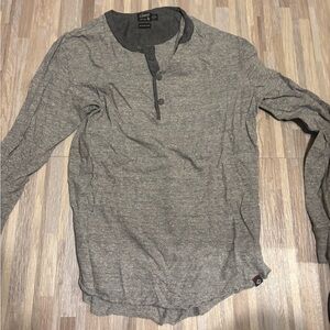 Grayers Long-Sleeve Henley with Contrast Placket